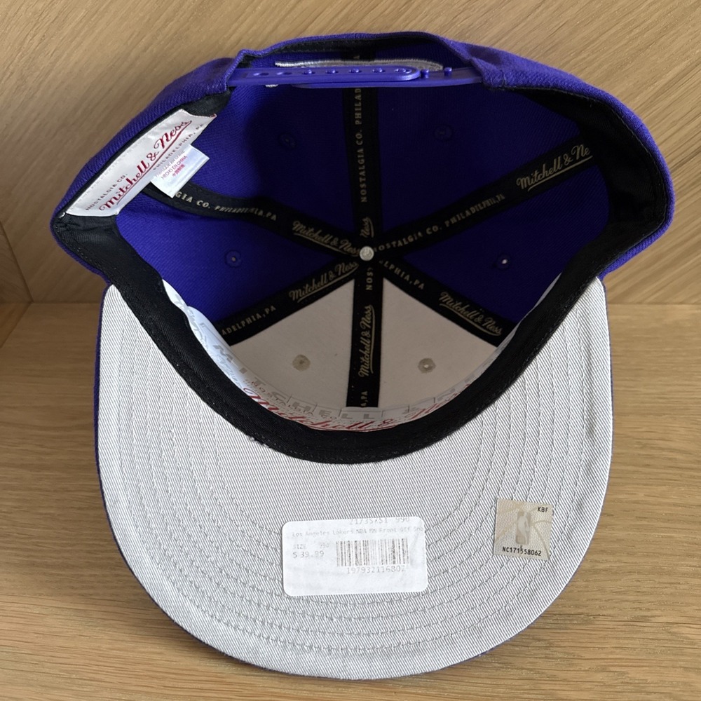 LOS ANGELES LAKERS‎ MITCHELL & NESS 2-TONE LIBERTY FIT OSFM SNAPBACK HAT/CAP NWT - Picture 5 of 8